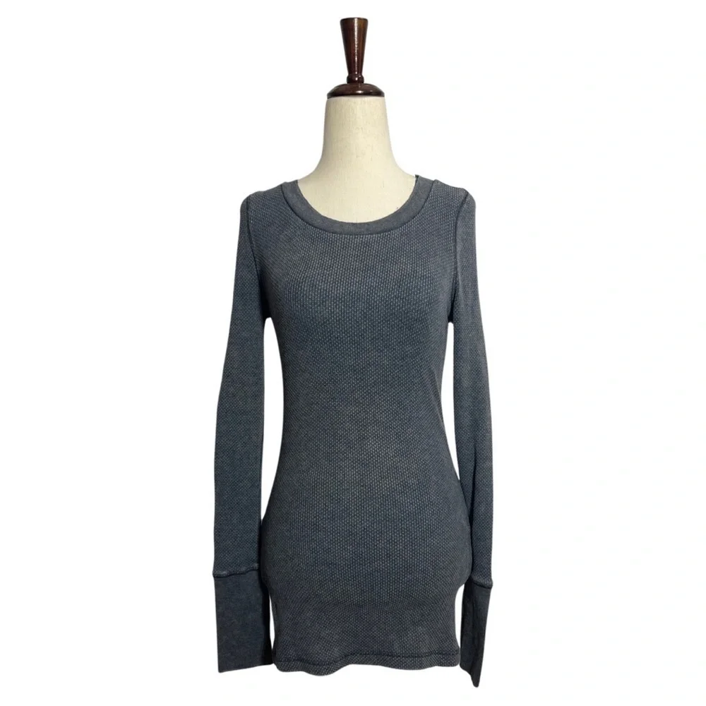 Free People • Studded Cuff Thermal Acid Wash Charcoal Gray S ASO Bella Swan - Picture 3 of 13